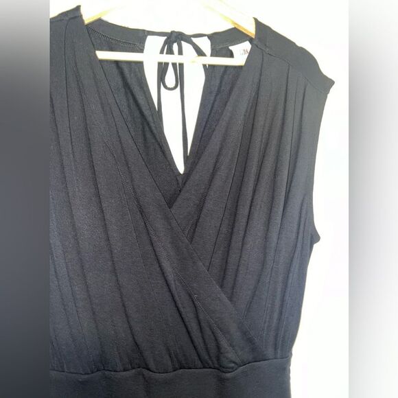 CAbi Downtown Sleeveless Wide Leg Jersey Jumpsuit in Black Size Medium EUC - Picture 5 of 8